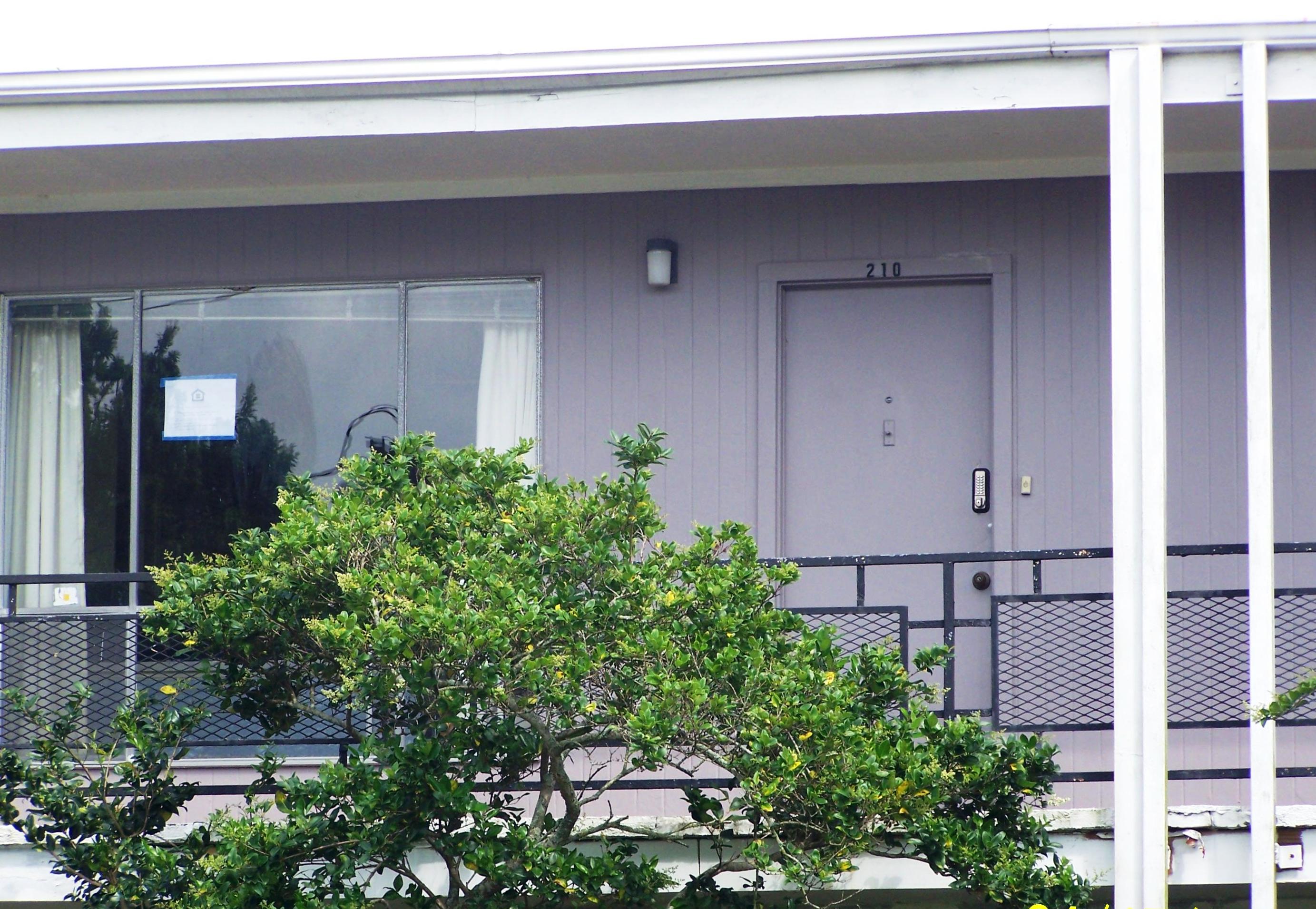 801 Henry Clay Avenue #210, New Orleans, LA 70118 