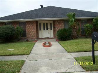 8020 Pebble Drive, New Orleans, LA 70128 