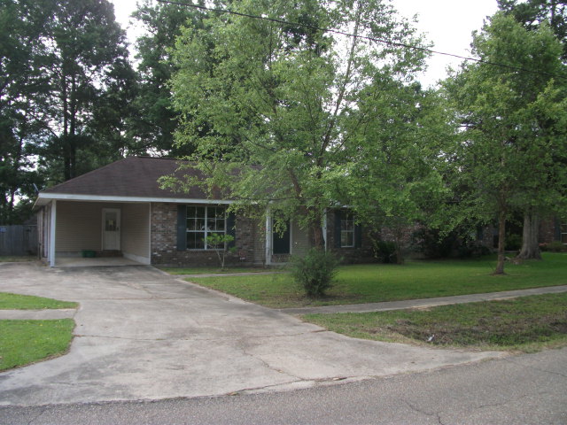 3290 Old Baker Road, Zachary, LA 70791 