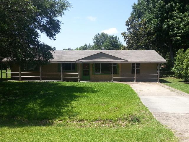 305 Hollyridge, Monroe, LA 71203 
