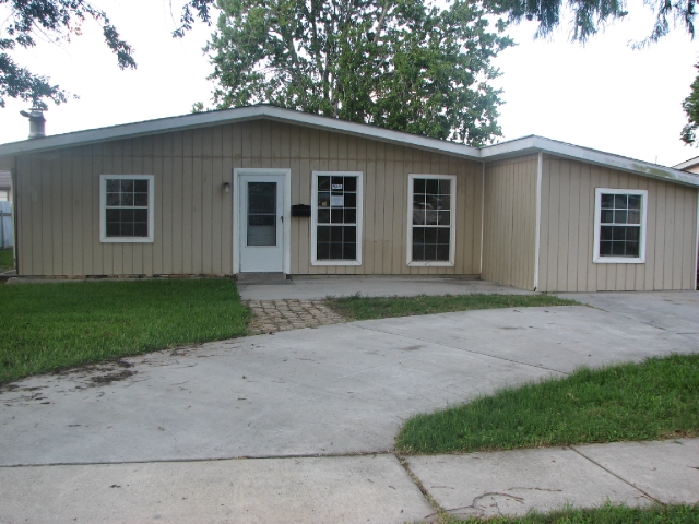 429 E Butterfly Cir, Terrytown, LA 70056 