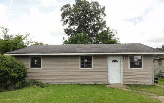 948 Park Cir, Opelousas, LA 70570 