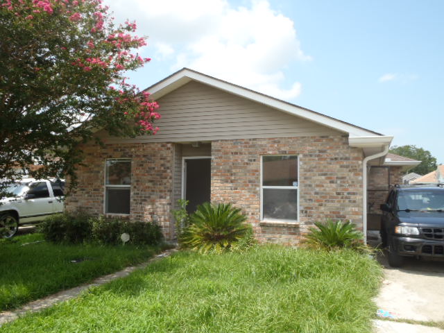 5912 North Oak Drive, Marrero, LA 70072 