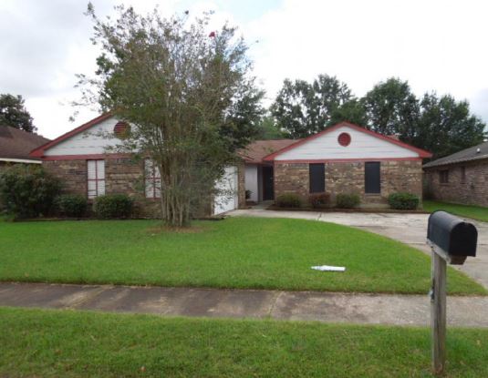 319 Westminster Dr, Slidell, LA 70460 