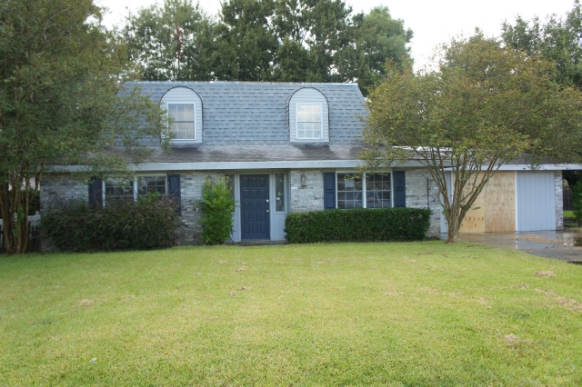 1470 Saint Charles, Houma, LA 70360 