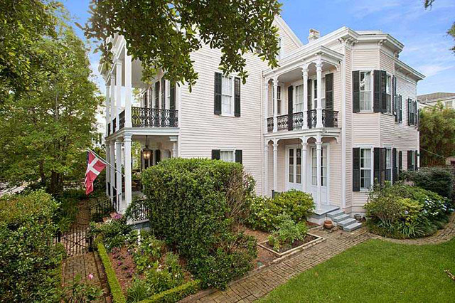 2929 Prytania St, New Orleans, LA 70115 