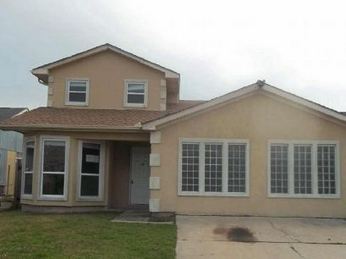 7090 Queensway Dr, New Orleans, LA 70128 