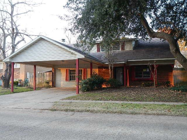 1305 Holiday Pl, Bossier City, LA 71112 