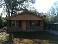 1611 Perry Ave, Bastrop, LA 71220 