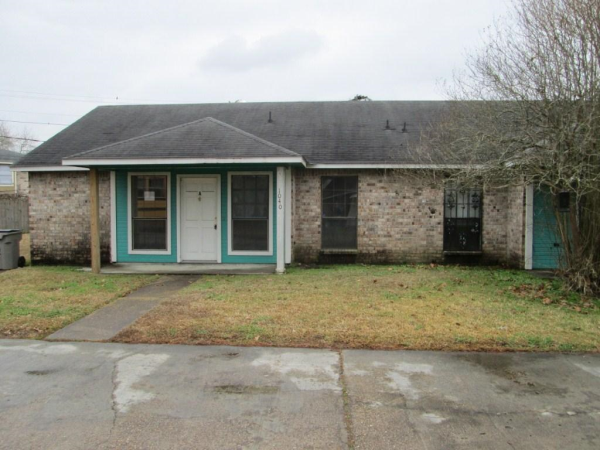 1040 Barrington Dr #A, Baker, LA 70714 