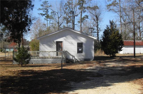 1301 Jackson St, Bogalusa, LA 70427 