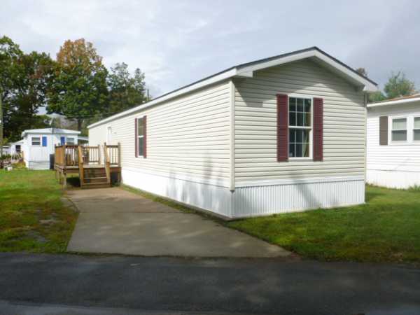 93 Grochmal Ave, Springfield, MA 01151 