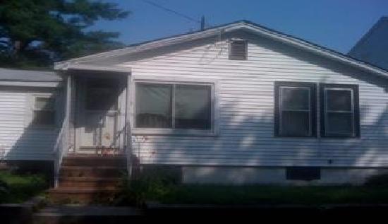 45 Hoover Street, Dracut, MA 01826 