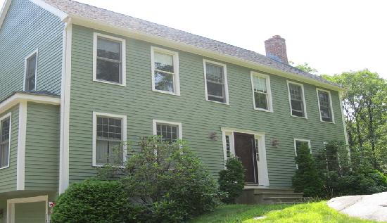 189 Millville Road, Mendon, MA 01756 