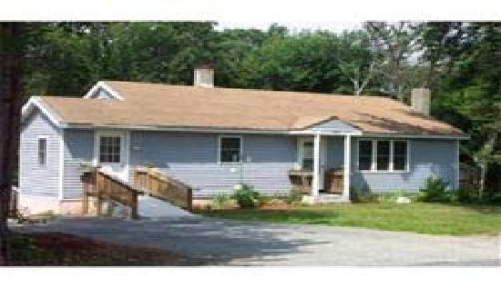 343 West Street, Uxbridge, MA 01569 