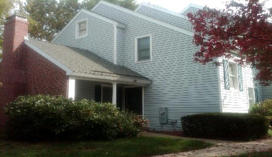 13 Victoria Heights Road, Hyde Park, MA 02136 