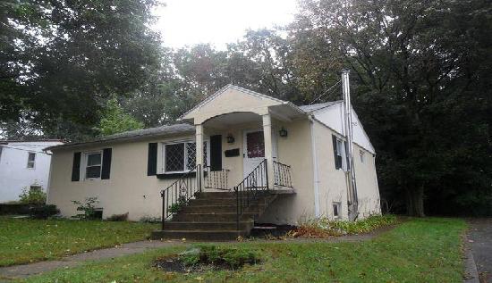 7 Power Avenue, Shrewsbury, MA 01545 