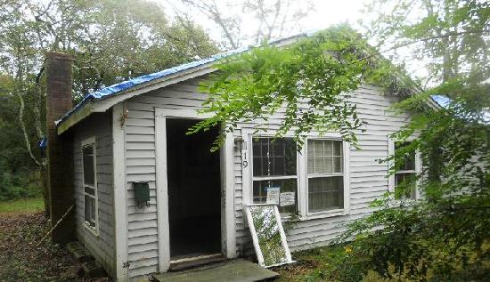 19 Franklin Avenue, Hyannis, MA 02601 