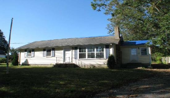 185 Thompson St, Middleboro, MA 02346 