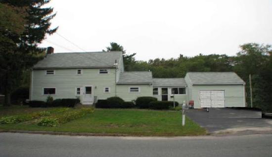 185 Belcher St, Holbrook, MA 02343 