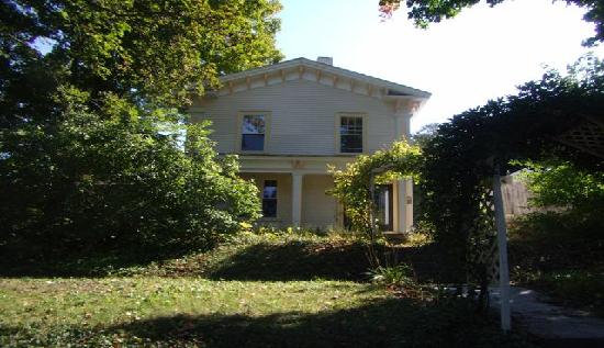 44 Milk Street, Fitchburg, MA 01420 