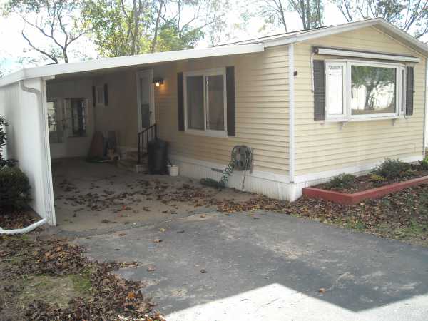 73 Maui Dr., Chicopee, MA 01020 