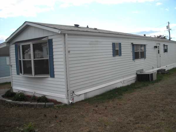 61 Kon Tiki Circle, Chicopee, MA 01020 