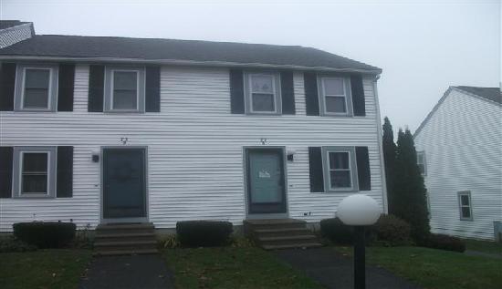 72-6 Olde Colonial Drive, Gardner, MA 01440 