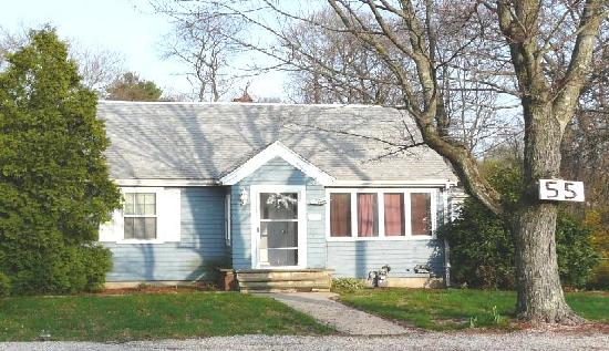 55 Station Street, Stoughton, MA 02072 