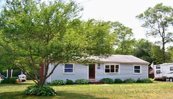 11 Sandpiper Lane, Plymouth, MA 02360 