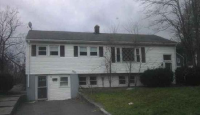 36 Freeman St, Blackstone, MA 01504 