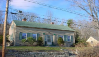 17 Chapel St, Ashburnham, MA 01430 