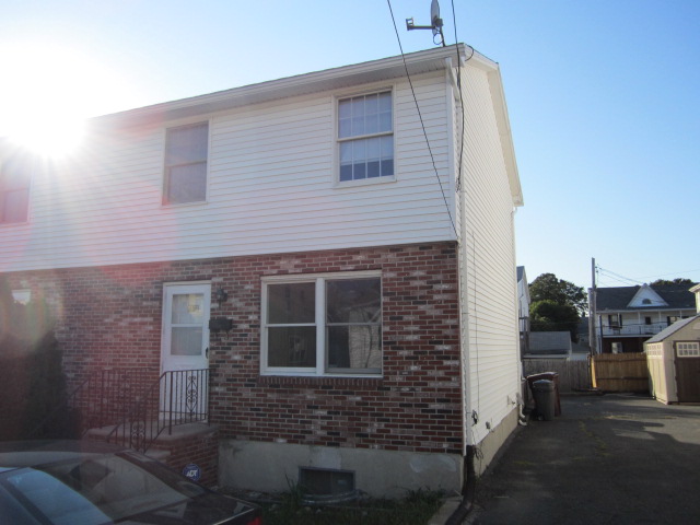 11 Hancock Park, Everett, MA 02149 