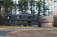 76 Lowell St, Dunstable, MA 01827 