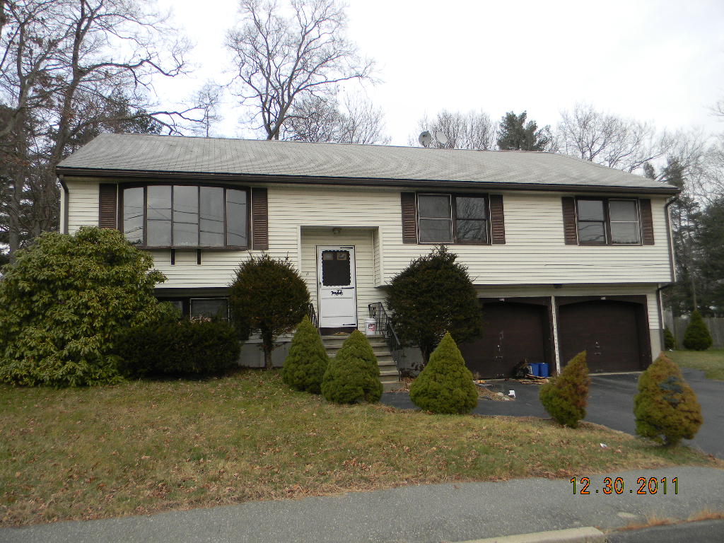 11 Marie Way, Randolph, MA 02368 