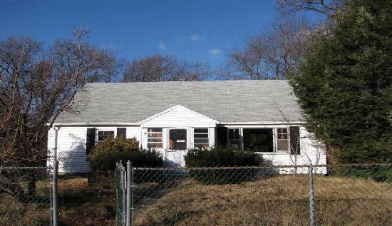 11 Sarah Street, Randolph, MA 02368 