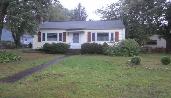 34 Mayflower Cir, Holden, MA 01520 
