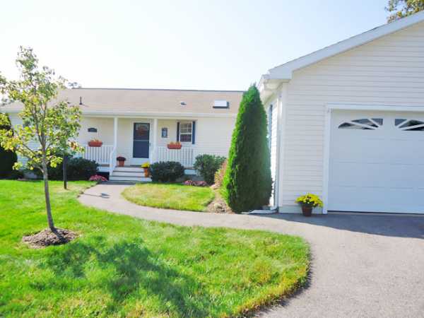1610 Fox Run, Middleborough, MA 02346 