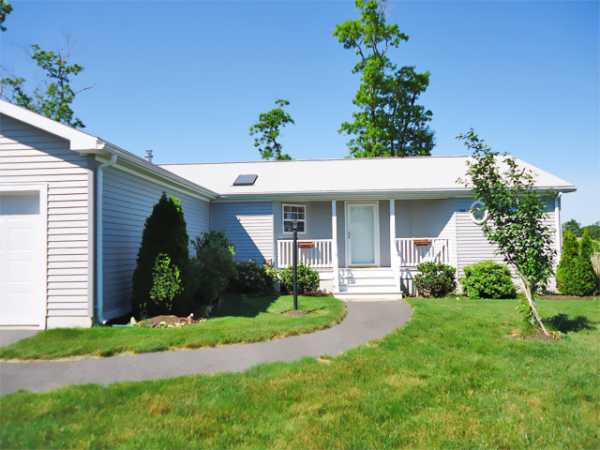3006 Simmons Road, Middleborough, MA 02346 