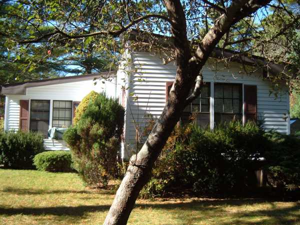 20 Washington Park, Carver, MA 02330 