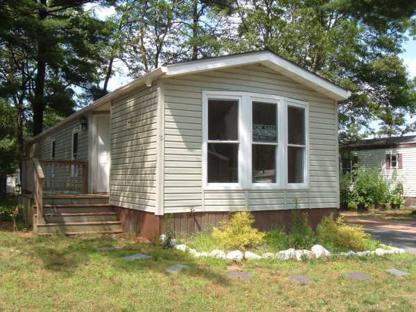 12 William St, Carver, MA 02330 
