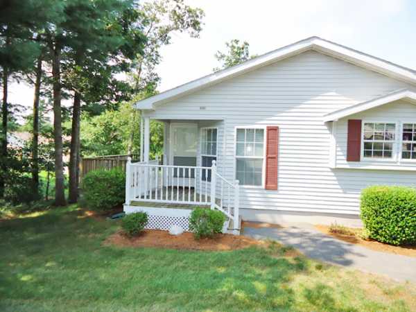 4501 Oak Point Drive, Middleborough, MA 02346 