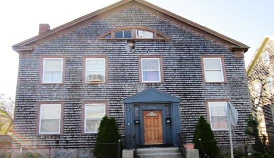 223 Acushnet Ave, New Bedford, MA 02740 