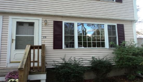 20 Aberdeen Rd, Methuen, MA 01844 
