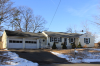 306 Bostwick Ln, Chicopee, MA 01020 