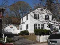 15 Portland St, Holyoke, MA 01040 