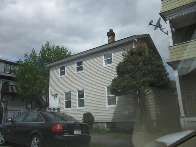 9 Kingston St, Lawrence, MA 01843 