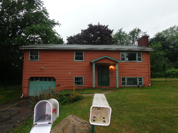 17 Kennedy Drive, Dudley, MA 01571 