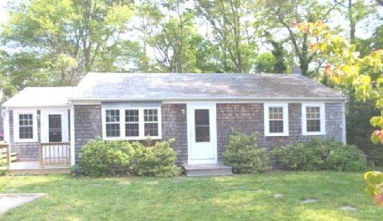 103 Lake Shore Dr, East Falmouth, MA 02536 
