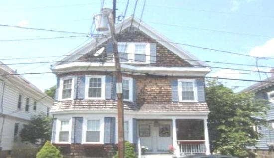 51 -53 Leach St 1, Salem, MA 01970 